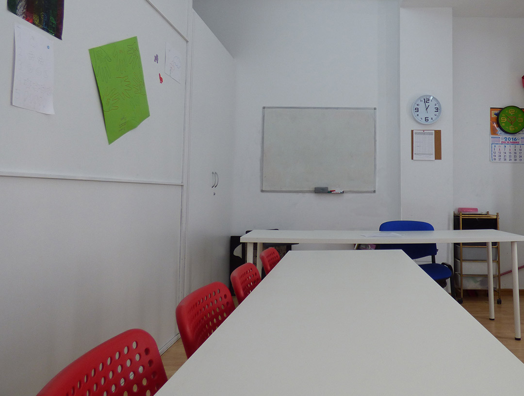 Interior de aula en Academias FEP 2